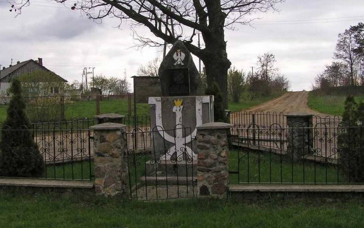 Pomnik upamiętniający przemarsz I Brygady Legionów w Sitniku