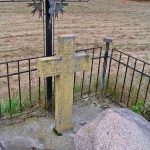 Grób Nieznanego Żołnierza w okolicach wsi Husinka