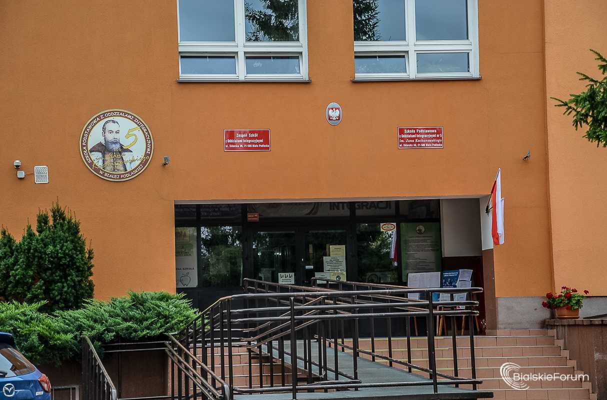 Inauguracja roku szkolnego 20212022 w Białej Podlaskiej