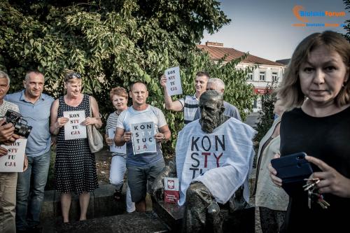 Nieznośna lekkość bytu czyli koszulkowa alternatywa w akcji