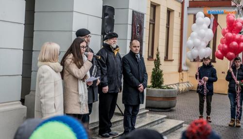 Uczniowie uczcili rocznicę urodzin Marszałka Piłsudskiego