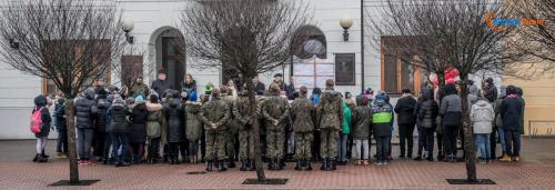 Uczniowie uczcili rocznicę urodzin Marszałka Piłsudskiego