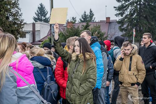 Protesty w Szkoły ZDZ im. Krzysztofa Kamila Baczyńskiego w Białej Podlaskiej 1012