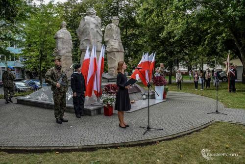 Uroczystości upamiętniające 81. rocznicę napaści ZSRR na Polskę  1003