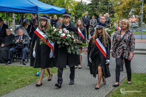 Uroczystości upamiętniające 81. rocznicę napaści ZSRR na Polskę  1033