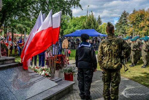 Uroczystości upamiętniające 81. rocznicę napaści ZSRR na Polskę  1040