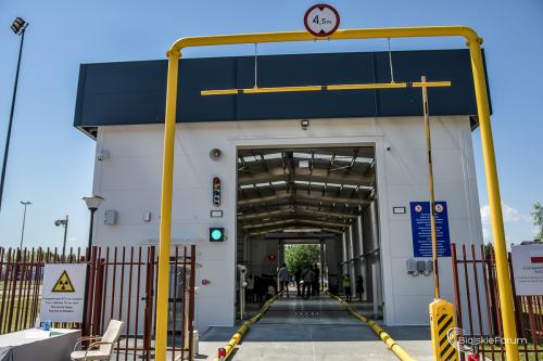 oddanie do użytku w Oddziale Celnym Drogowym w Terespolu skanera RTG do prześwietlania pojazdów 1035