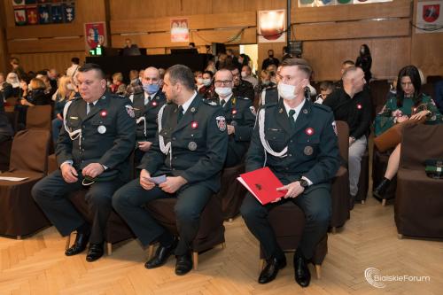 Sluzby-mundurowe-spiewaja-Niepodleglej 1001