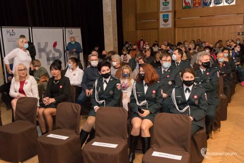 Sluzby-mundurowe-spiewaja-Niepodleglej 1004