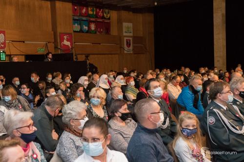 Sluzby-mundurowe-spiewaja-Niepodleglej 1007