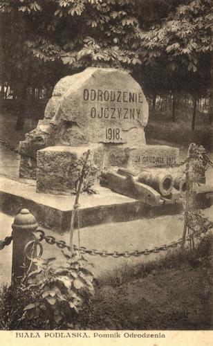 1930 Nieistniejący Pomnik Odrodzenia na placu Wolności