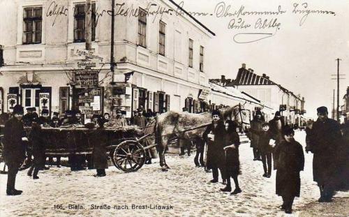 1916 Wylot ulicy Brzeskiej przy wschodnim narożniku Rynku w Białej Podlaskiej